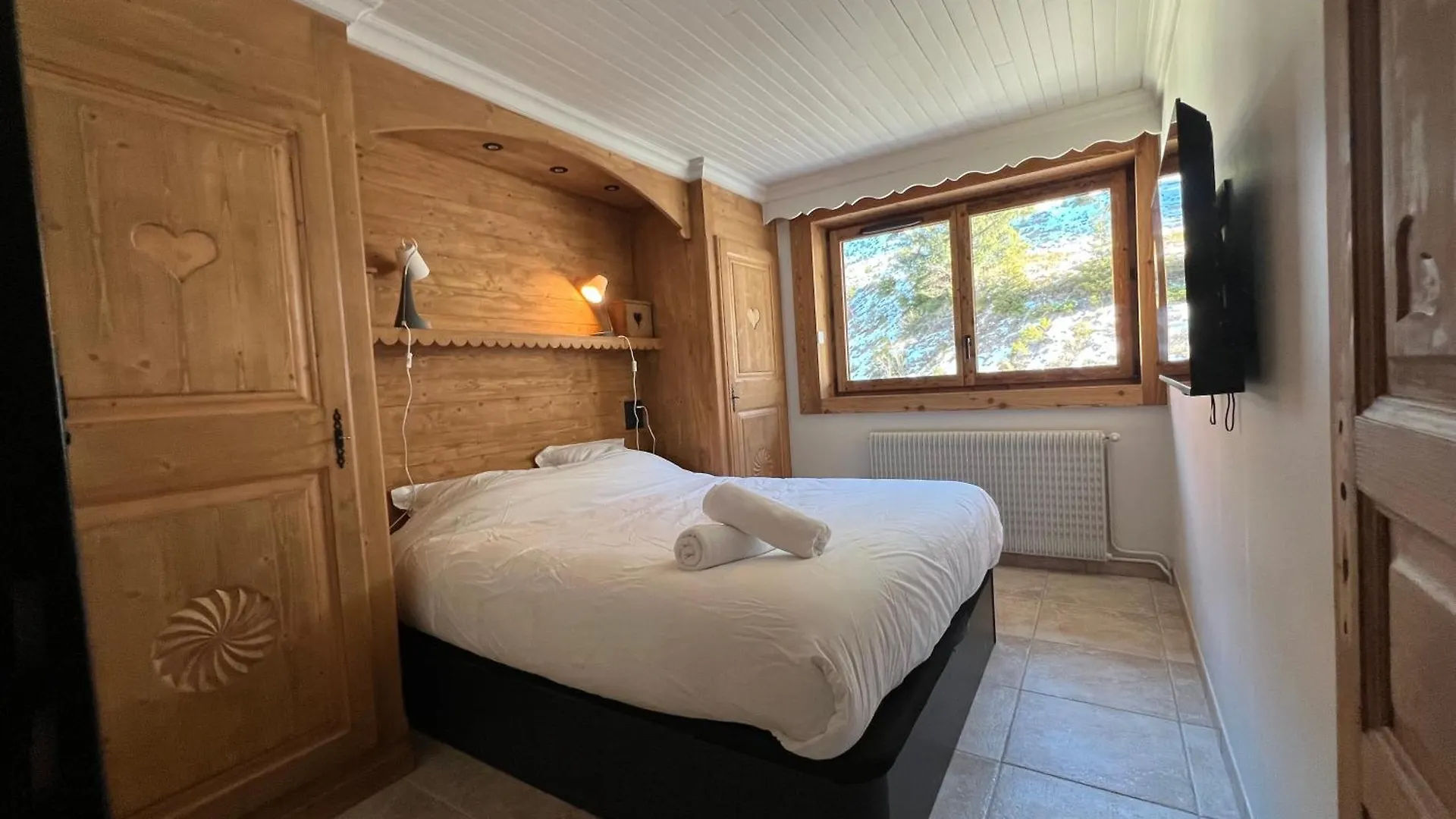 Apartment Meralouva 1650 Domaine De L Ariondaz Courchevel France