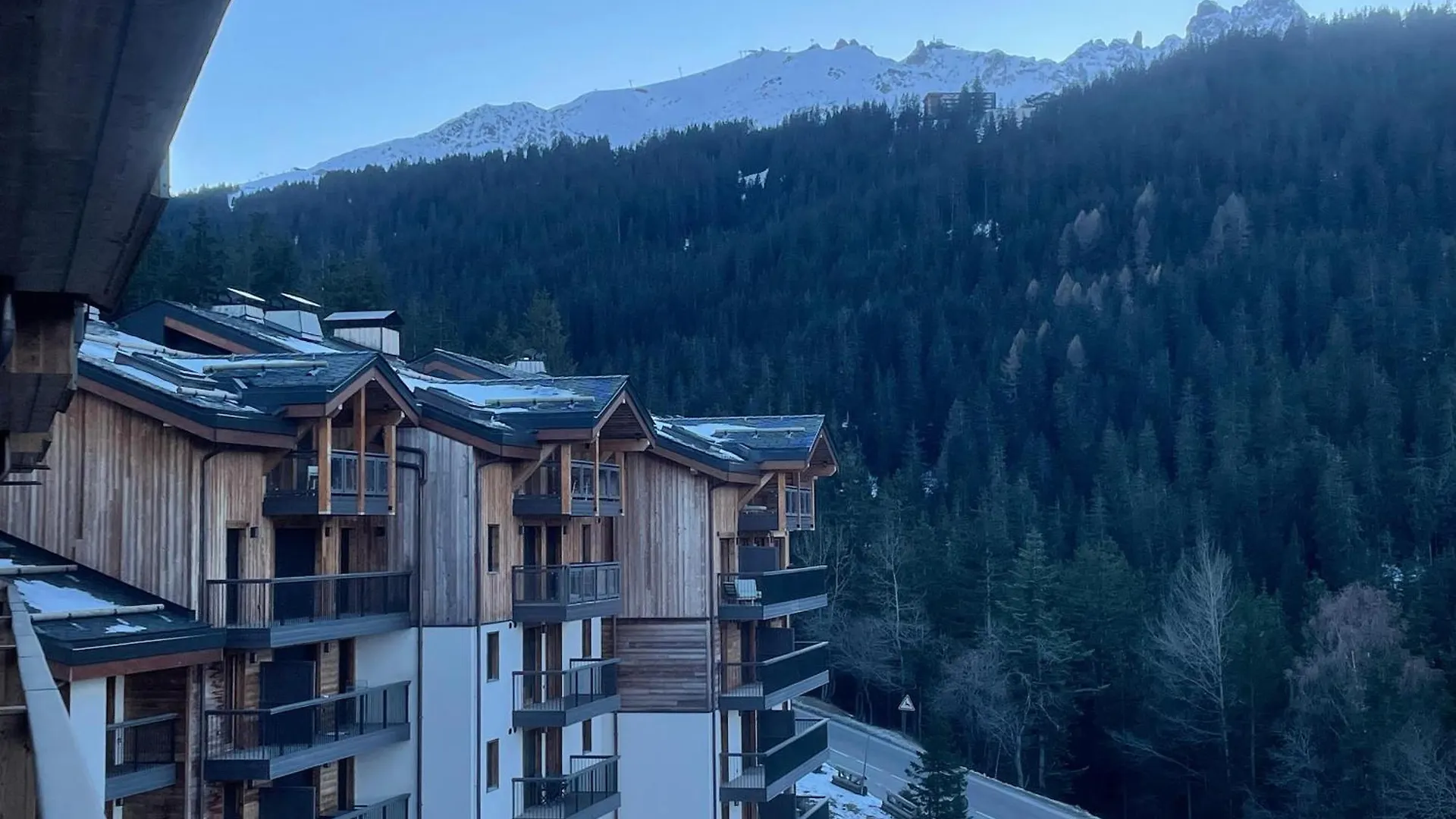 Apartment Meralouva 1650 Domaine De L Ariondaz Courchevel France